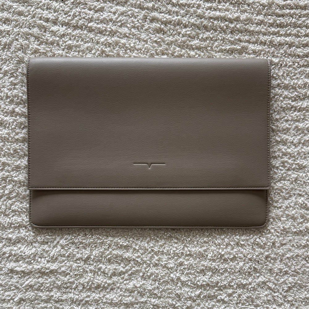 Von-Holzhausen laptop/ipad traveling case